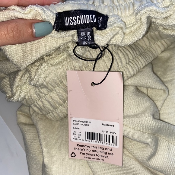 Misguided Basic Sweatpants Jogger. Size 6. NWT.. Never Worn - Picture 3 of 3